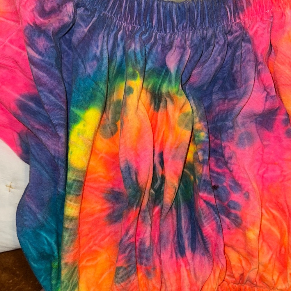 Vibrant Tie-Dye Off-Shoulder Top - Picture 3 of 4